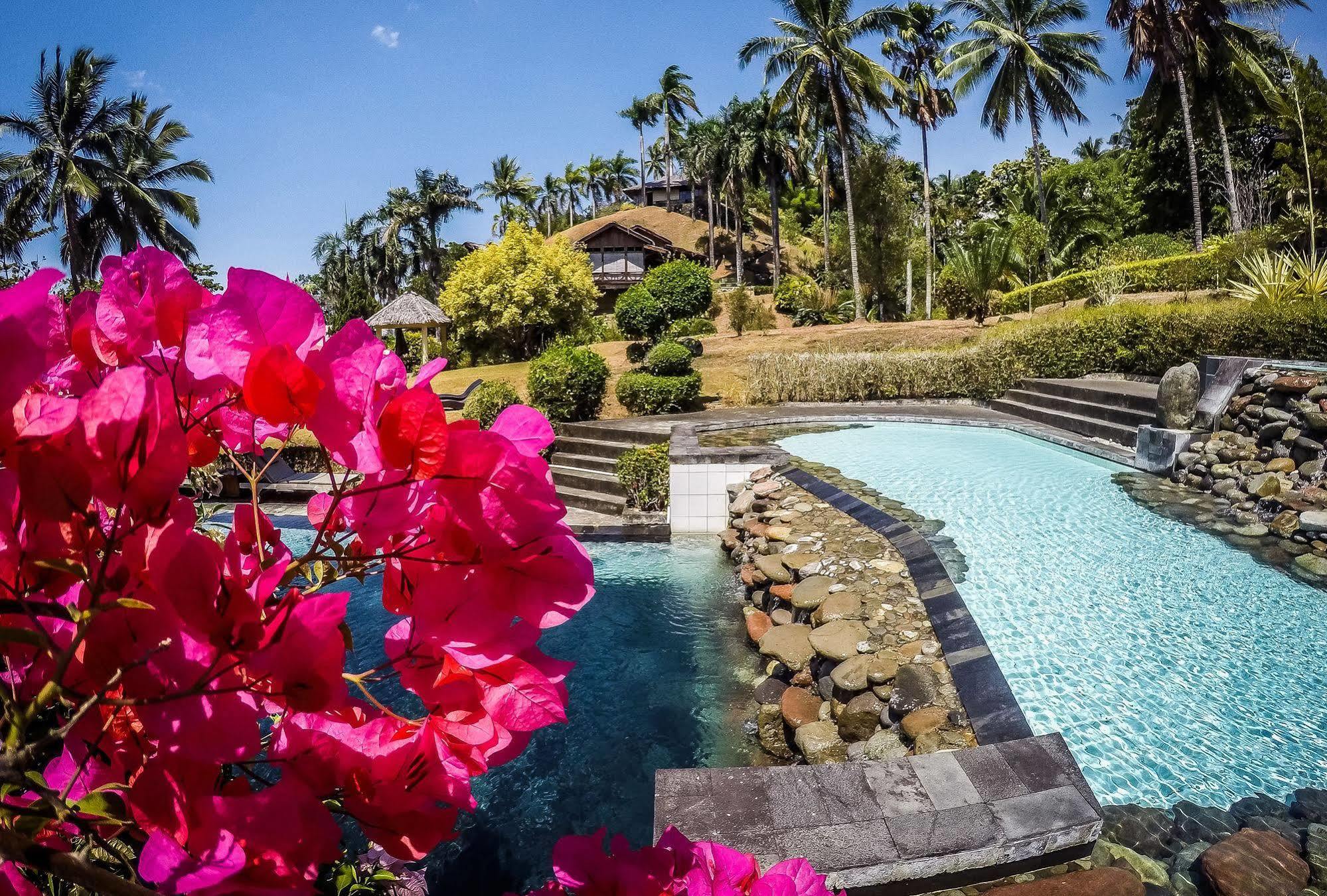 จันจิ เลาต์ รีสอร์ต Hotel Tanahwangko ภายนอก รูปภาพ