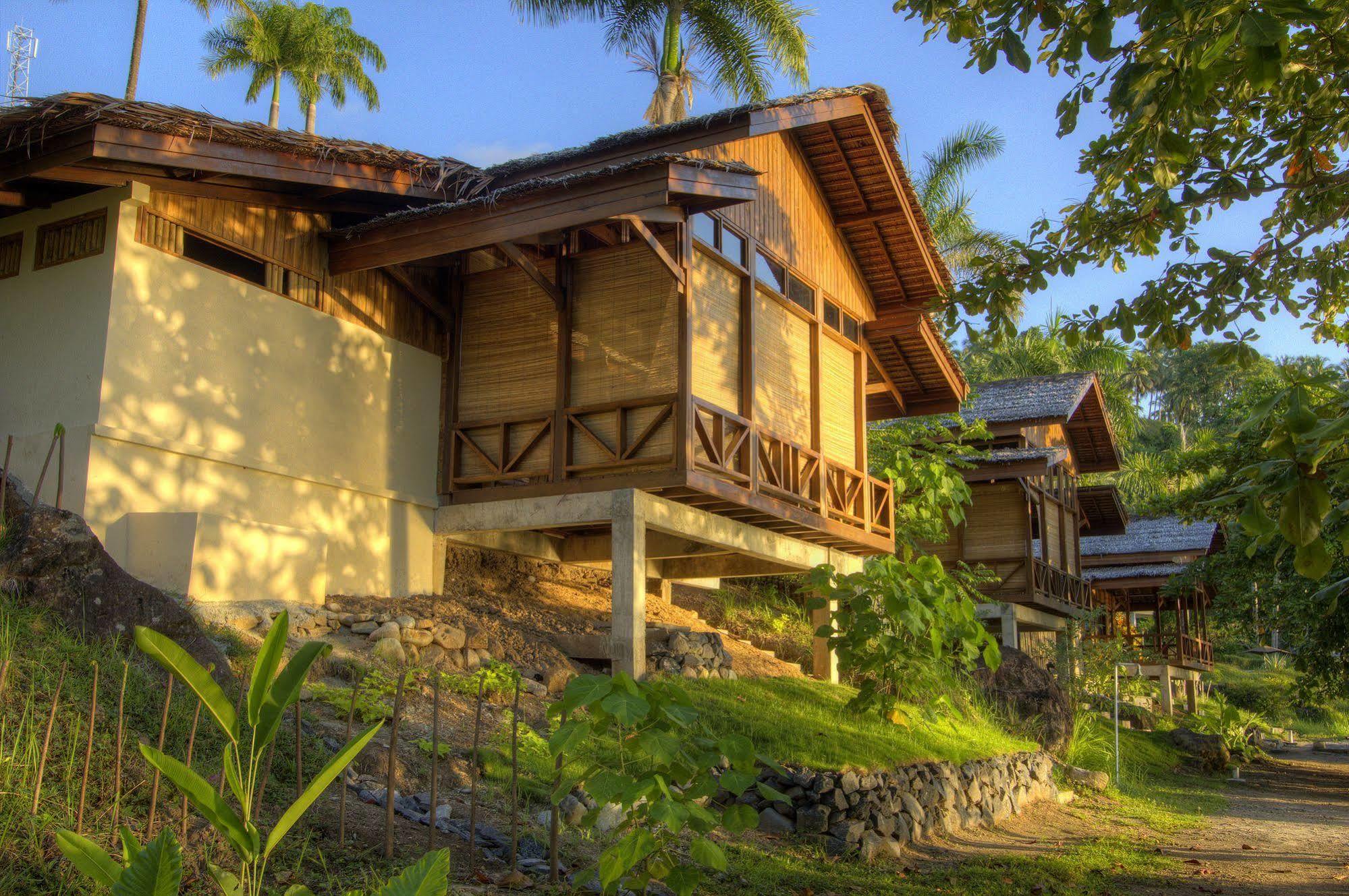 จันจิ เลาต์ รีสอร์ต Hotel Tanahwangko ภายนอก รูปภาพ