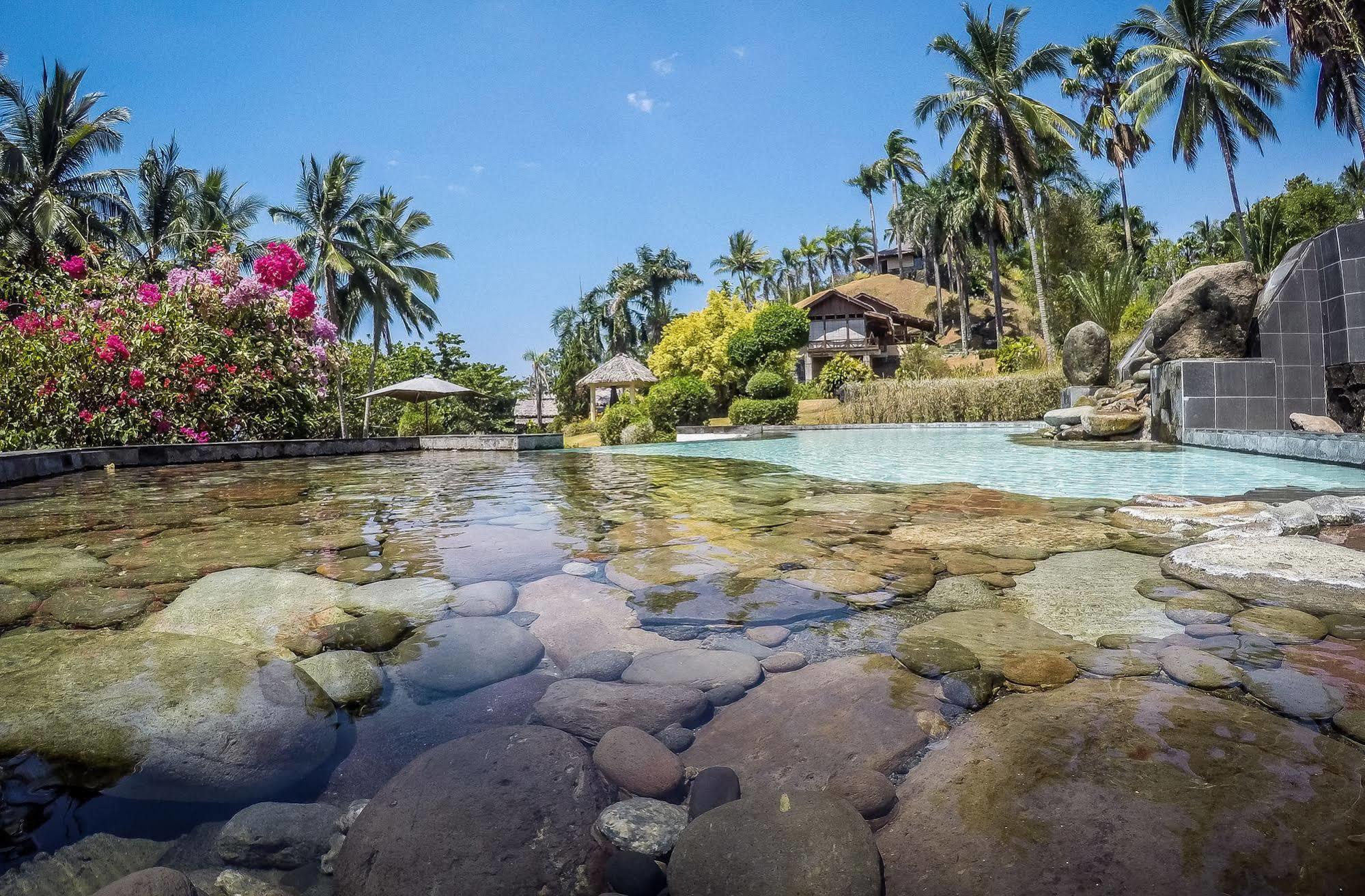 จันจิ เลาต์ รีสอร์ต Hotel Tanahwangko ภายนอก รูปภาพ