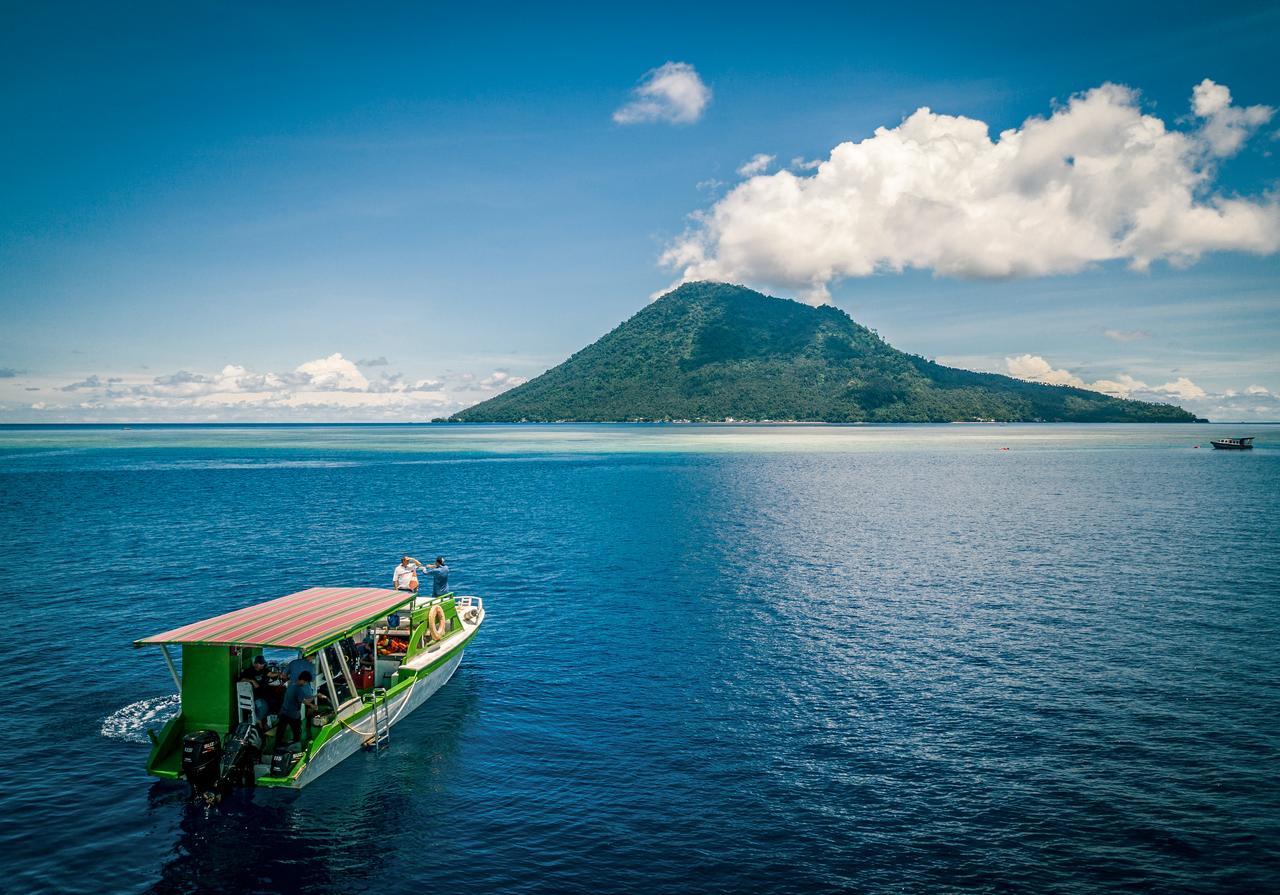 จันจิ เลาต์ รีสอร์ต Hotel Tanahwangko ภายนอก รูปภาพ